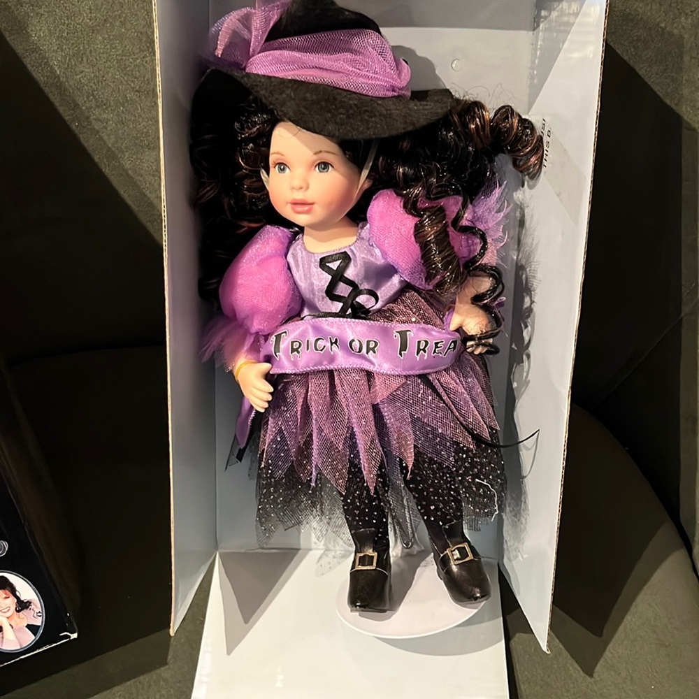 For Keepsakes Marie Osmond Trick or Treat Witch Doll.